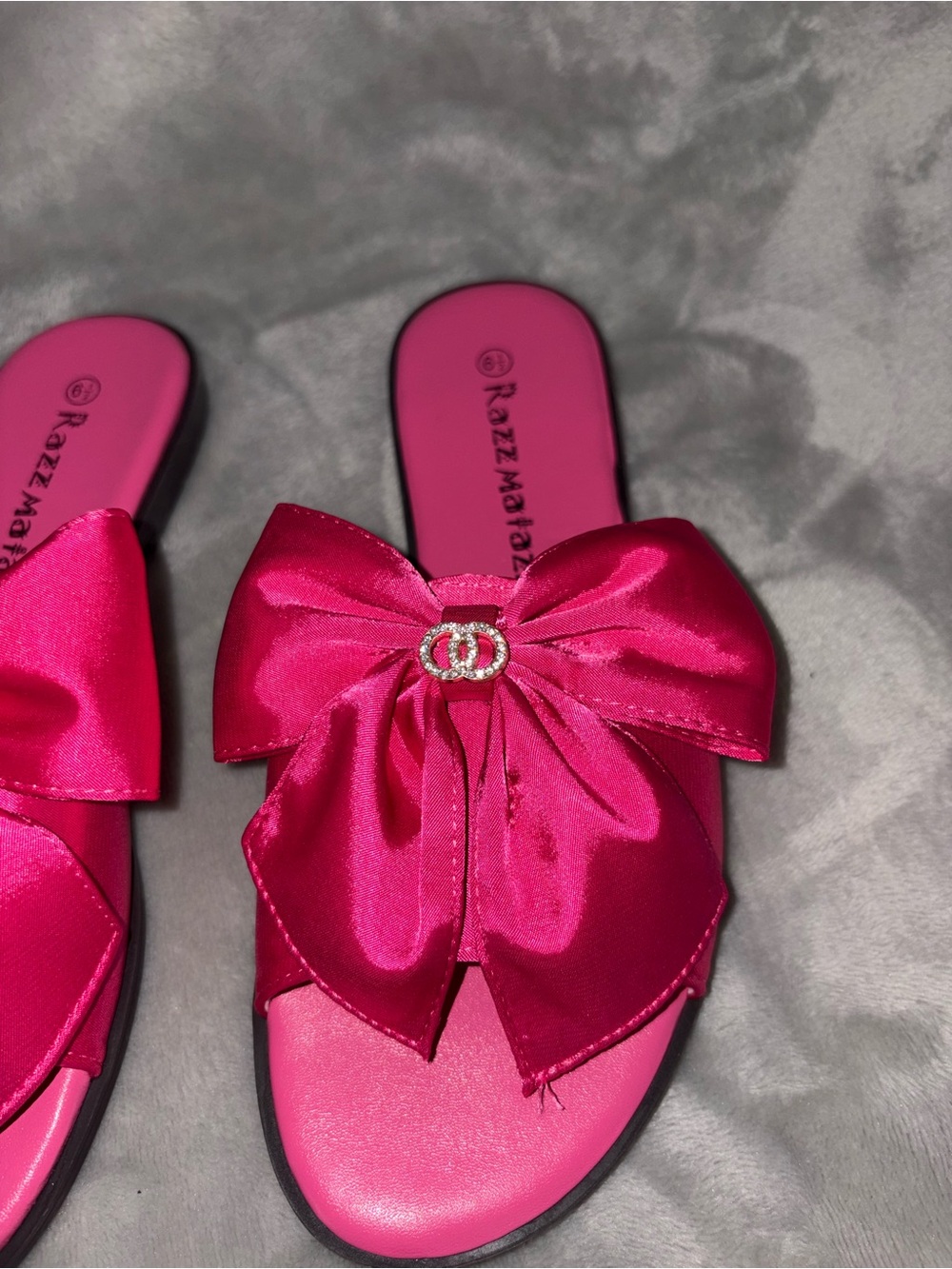 Women’s Hot Pink Bow Slide Sandals - Picture 4 of 7